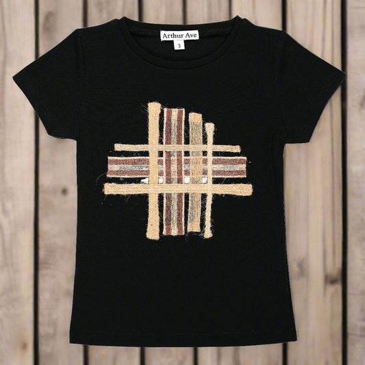 This tee is from the Byron Bay Collection by Arthur Ave. In a solid black, the front features a striking mix of textured twines crossing each other in neutral shades. With a crew neck and short sleeves this tee is extremely stylish whatever the occasion!!