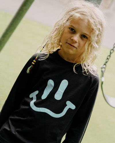 Smile LS Tee - Charcoal