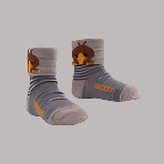 PRODUCT DESCRIPTION
These cute socks are knitted in navy and grey fine stripes in merino. They feature kiwis on the turnover tops, plain grey heals and toes and fine stripes on the body of the socks. The words New Zealand are knitted into the sock sides. Available in three different sizes 0-6mths, 6-12mths and 12-24mths. Made in NZ for Derek's - My First Kiwi Collection.
MATERIALS
Merino 70% Nylon 25% Elastane 5%
CARE INSTRUCTIONS
Please read all product labels.